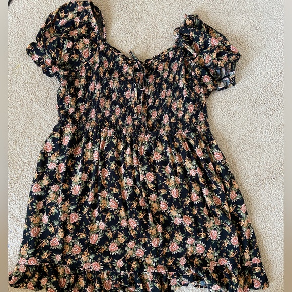 As U Wish Dresses & Skirts - As U Wish Black and Pink Floral Mini Dress 2x
Floral black